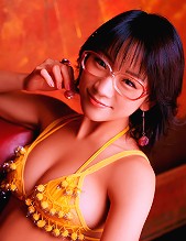 Adorable gravure idol being terribly cute in glasses and a bikini