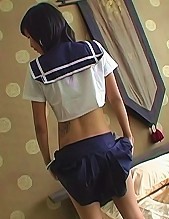 Thai schoolgirl Puy upclose blowjob pics!